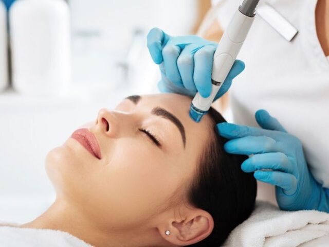 Best HydraFacial in Delhi: Reveal Glowing Skin in Just One Session